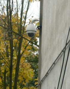 Kamera znajdująca się dosłownie kilka metrów od miejsca zdarzenia. Foto. Prokapitalizm.pl 