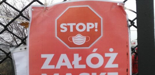 Załóż maskę