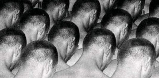 Szwajcarzy widzą lepiej totalitaryzm